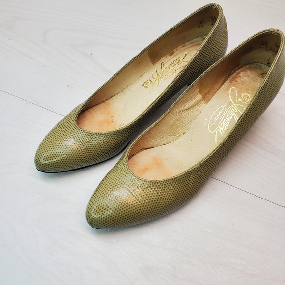 Johansen Shoes - Johansen Vntg Lizard Embossed Leather Heels Olive Green Pointed Toe Pumps Size 5